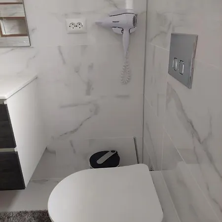 Moradia Chicharro נאזרה