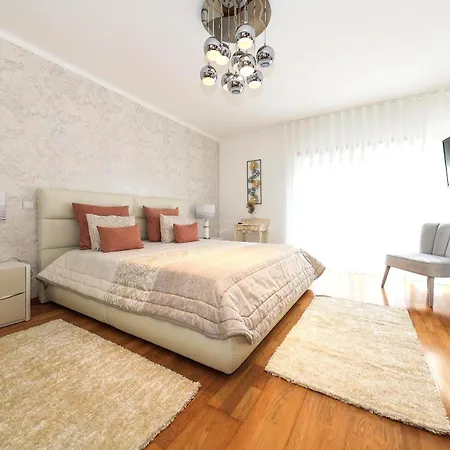 Moradia Chicharro בית הארחה