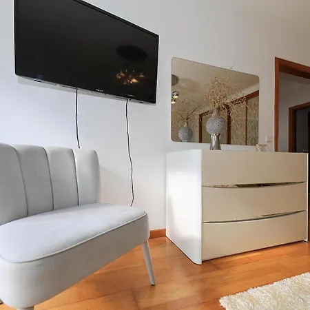 Moradia Chicharro בית הארחה