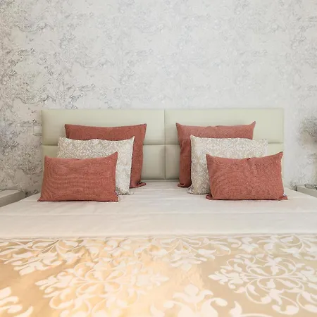 Moradia Chicharro בית הארחה נאזרה