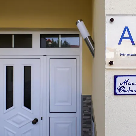 בית הארחה Moradia Chicharro נאזרה