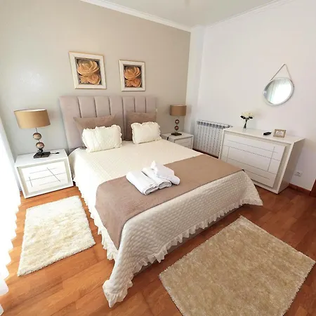 Moradia Chicharro * Nazaré