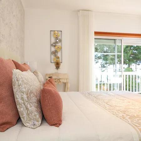 Casa de hóspedes Moradia Chicharro Nazaré