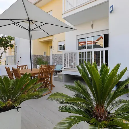 Moradia Chicharro Maison d'hôtes Nazaré