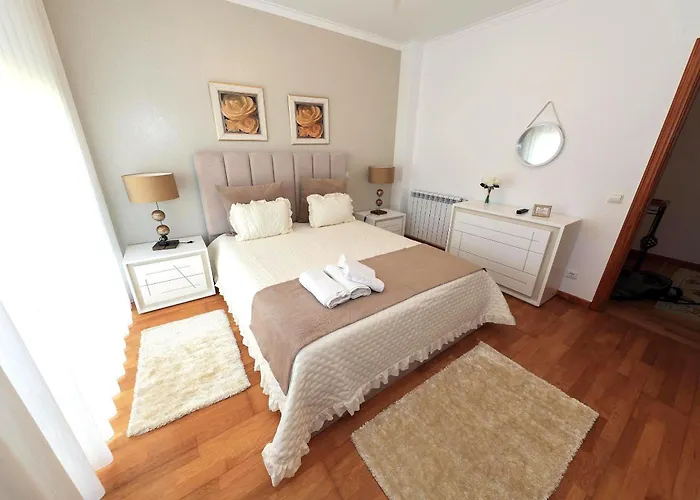 Moradia Chicharro * Nazaré